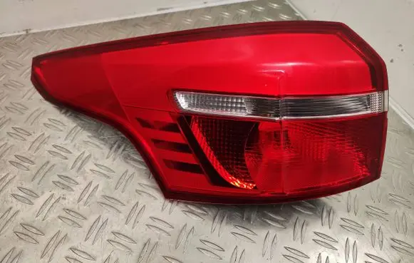 Ford Focus Rear/tail lights F1EB13405D