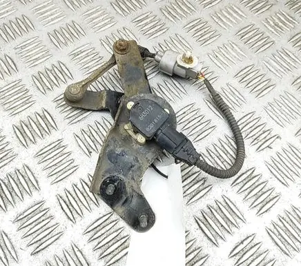 Subaru Forester SJ Rear air suspension level height sensor 84031SG000