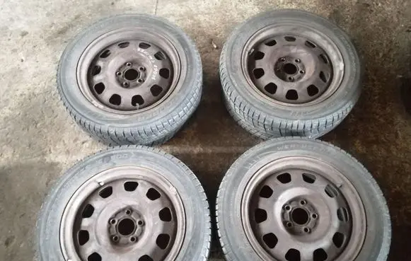 Dodge Caliber R17 steel rim 