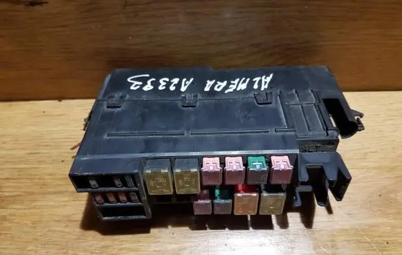 Nissan Almera N16 Fuse box set