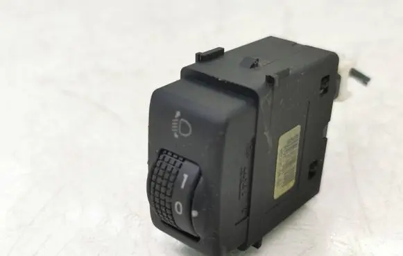 Nissan Note (E11) Headlight level height control switch 251909u00a 21116413A06