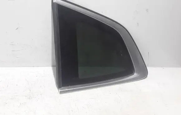 BMW X3 G01 Rear side window 7410063