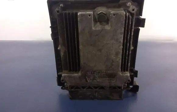 Audi A8 S8 D4 4H Engine control unit/module ECU 4H0907557