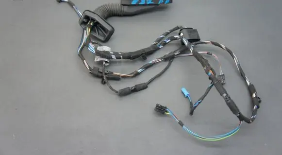 BMW 1 E81 E87 Front door wiring loom 6928656