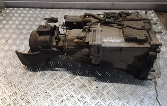 Mitsubishi Pajero Gearbox transfer box case 