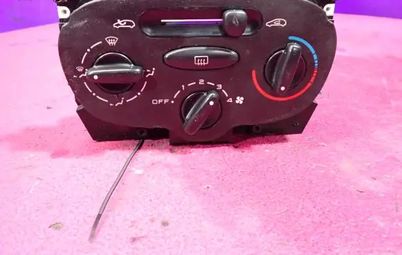 Peugeot 206 CC Interior fan control switch 64138