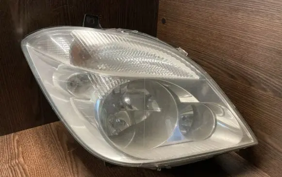 Mercedes-Benz Sprinter W906 Headlight/headlamp 9068200261 24738200