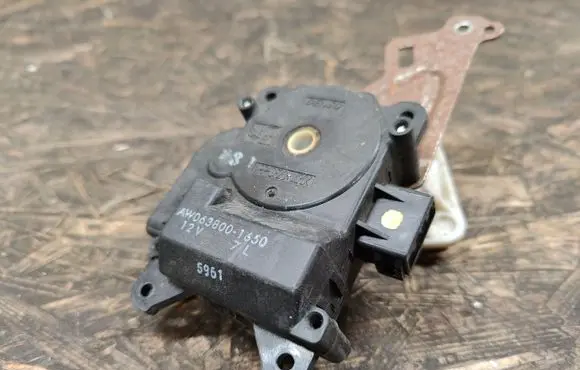 Honda Civic A/C air flow flap actuator/motor AW0638001650