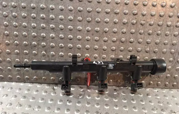 Fuel main line pipe