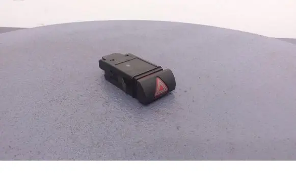 Seat Cordoba (6K) Hazard light switch 6K0953235B