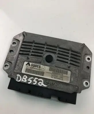 Renault Megane I Engine control unit/module ECU 8200283924 8200242405