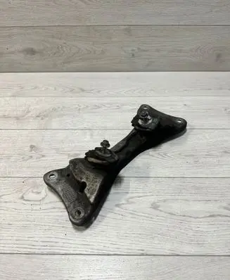 BMW 1 F20 F21 Gearbox mounting bracket 2231686077703 18574710HU 857410H