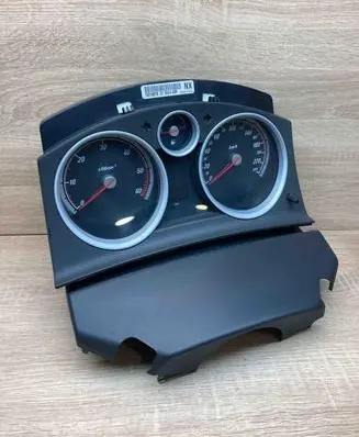 Opel Astra H Speedometer (instrument cluster) 13216676 13186374