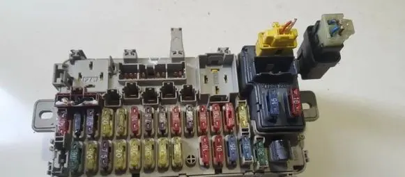 Honda Civic Fuse box set 38600st3g010 38600-st3-g010