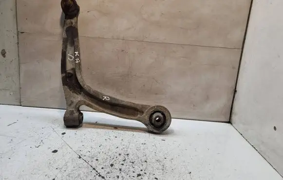 Front lower control arm/wishbone