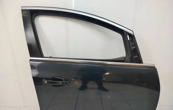 Opel Astra J Front door 