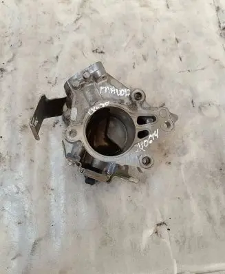 Mazda CX-30 Throttle valve Pe01425