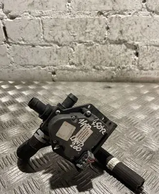 Toyota Land Cruiser (J200) Electric auxiliary coolant/water pump H42M8000000 600737000