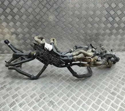 Engine coolant pipe/hose