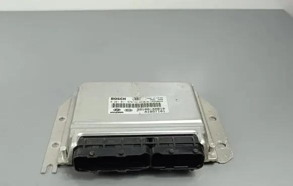 KIA Sorento Engine control unit/module 0281011579