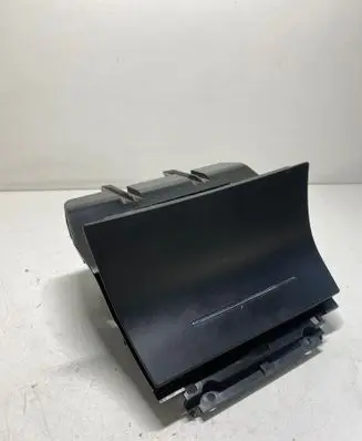Skoda Octavia Mk2 (1Z) Car ashtray 1Z1863077A 1Z1857962B