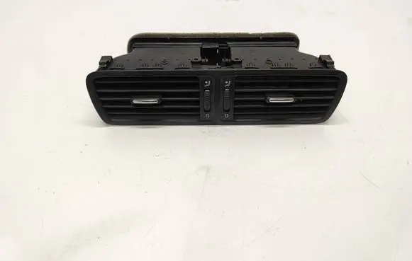 Volkswagen PASSAT B6 Dash center air vent grill 3C1819728E 3c2819728D