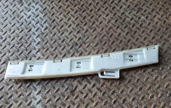 BMW 2 F22 F23 Sill supporting ledge 8051949
