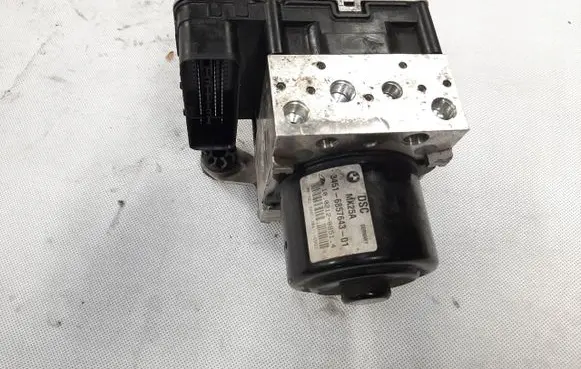 BMW X3 F25 ABS Pump 6857643