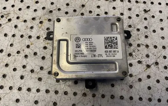 Volkswagen Caddy Headlight ballast module Xenon 4G0907697A