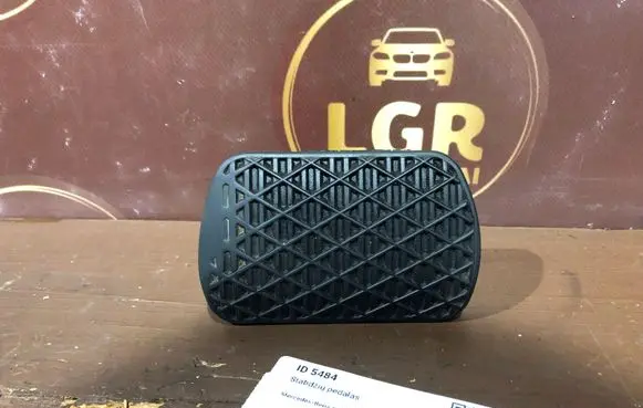 Mercedes-Benz E W211 Brake pedal 1232910082