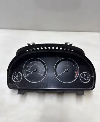 BMW 5 F10 F11 Speedometer (instrument cluster) 9255591 1624629 62010681
