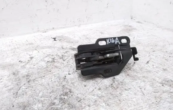 Loading door lock