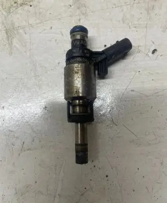 Audi A5 Sportback 8TA Fuel injector 06H906036G