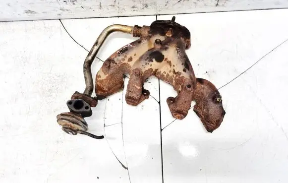 Nissan Sunny Exhaust manifold