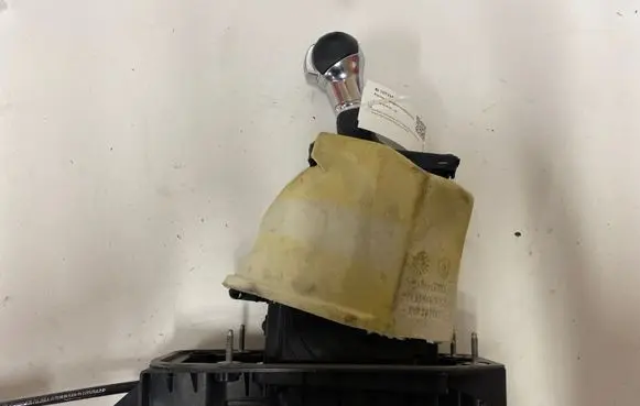 Audi A3 S3 8V Gear shifter/selector 5K0713079