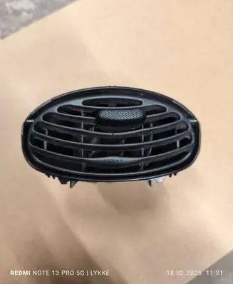 Ford Focus Dashboard side air vent grill/cover trim 98AB19893BJ D1B1AR66ZA