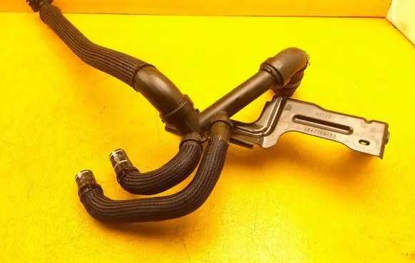 Peugeot 3008 III Engine coolant pipe/hose 9847169980
