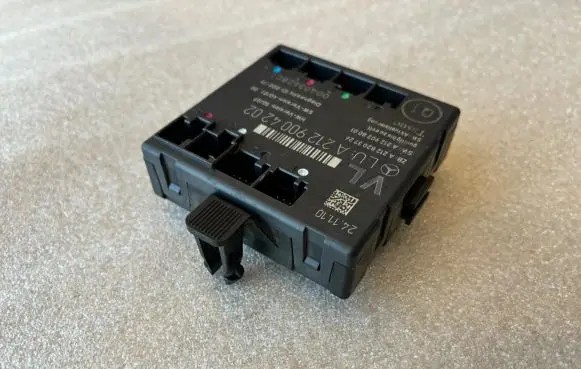 Mercedes-Benz E W212 Door control unit/module A2128203726 A2129028001 A2129004202