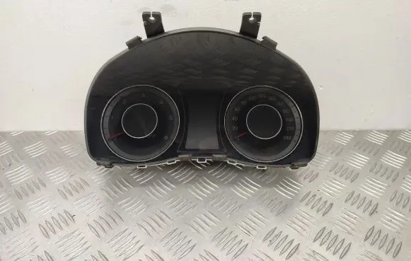 Hyundai i40 Speedometer (instrument cluster) 1164001480 940333Z540