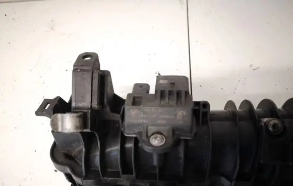 BMW 5 GT F07 Glow plug pre-heat relay 781005604 0522120103