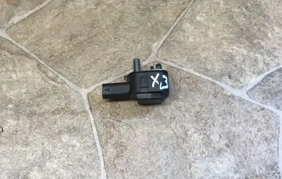 BMW X3 F25 Airbag deployment crash/impact sensor 9224178