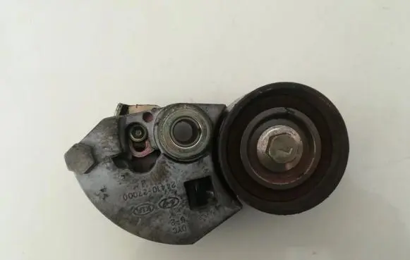 KIA Sportage Generator/alternator belt tensioner 2441027000 24410-27000