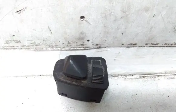 BMW 3 E46 Wing mirror switch 83736919