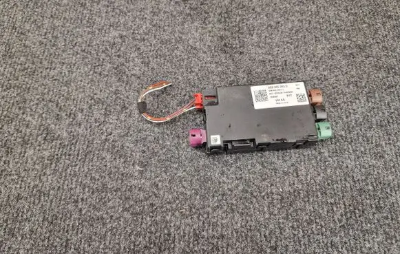 Volkswagen PASSAT B8 USB control unit 5G0035953D