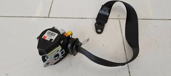 Ford Focus Front seatbelt 625652200 006L000