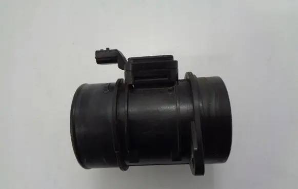 Nissan Juke I F15 Mass air flow meter 8200702517