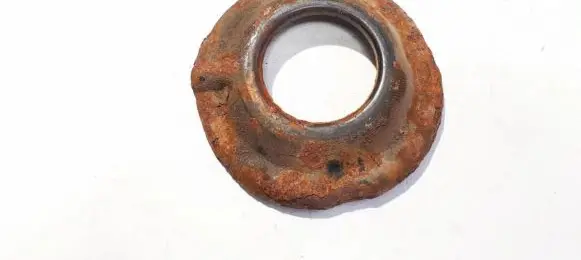 Ford Focus Coil spring mount 