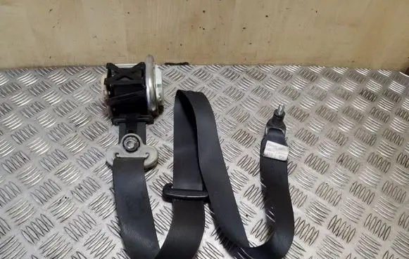 Suzuki Grand Vitara II Front seatbelt 8492065J0 TKAB2EP526