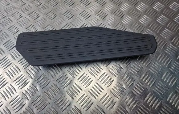Volkswagen Amarok Rear sill trim cover 2H7864677