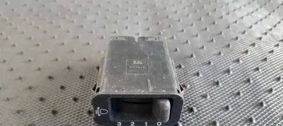 Honda Prelude Headlight level height control switch M10588